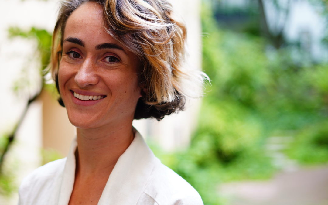 Portrait de Karla Bernat, psychologue clinicienne et psychothérapeute